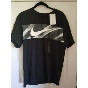 Nike dri-Fit T shirt logo graphic sz: large color: black/White/Silver